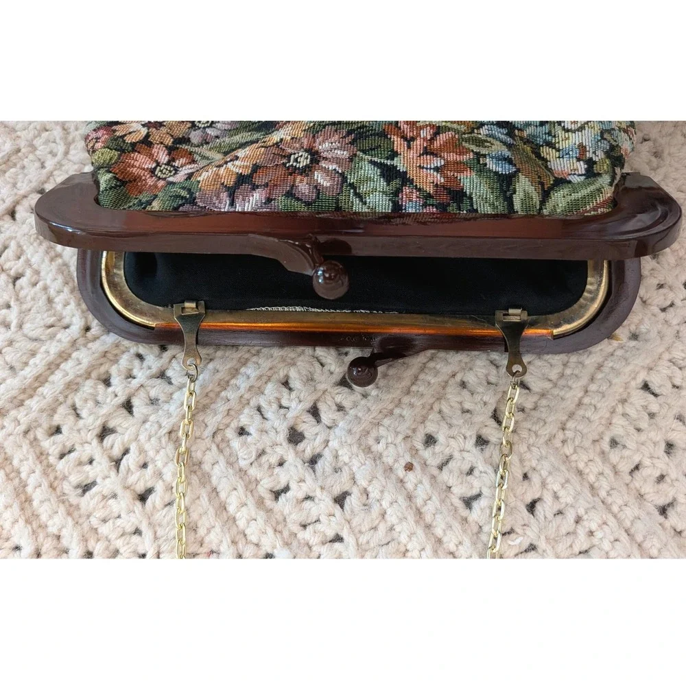 La Regale Vintage Floral Tapestry Clutch Tortoiseshell Frame Gold Chain Bag